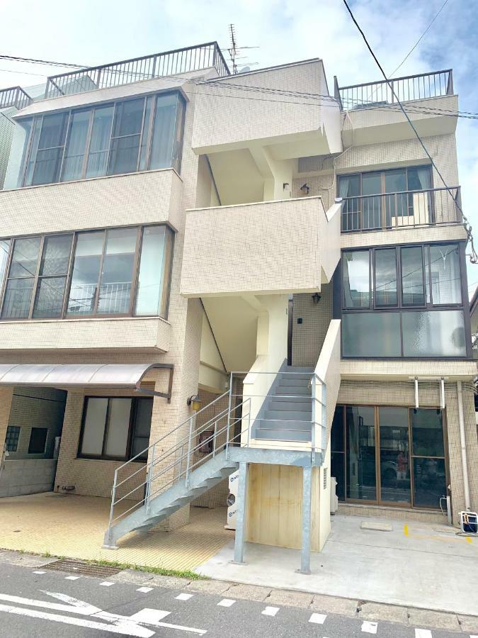 Villa ガナダン中央駅 2F 無料駐車場 à Kagoshima Extérieur photo